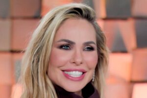 Ilary Blasi, dentro la sua villa all’Eur: dalla piscina ai campi da tennis, ecco la casa da sogno