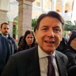 Crisi nel Golfo, Conte avverte il governo: “L’Italia non deve essere trascinata in una guerra con l’Iran”